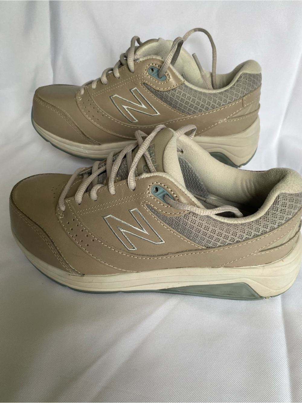 New Balance Women's Taupe Lace-Up Athletic Sneakers